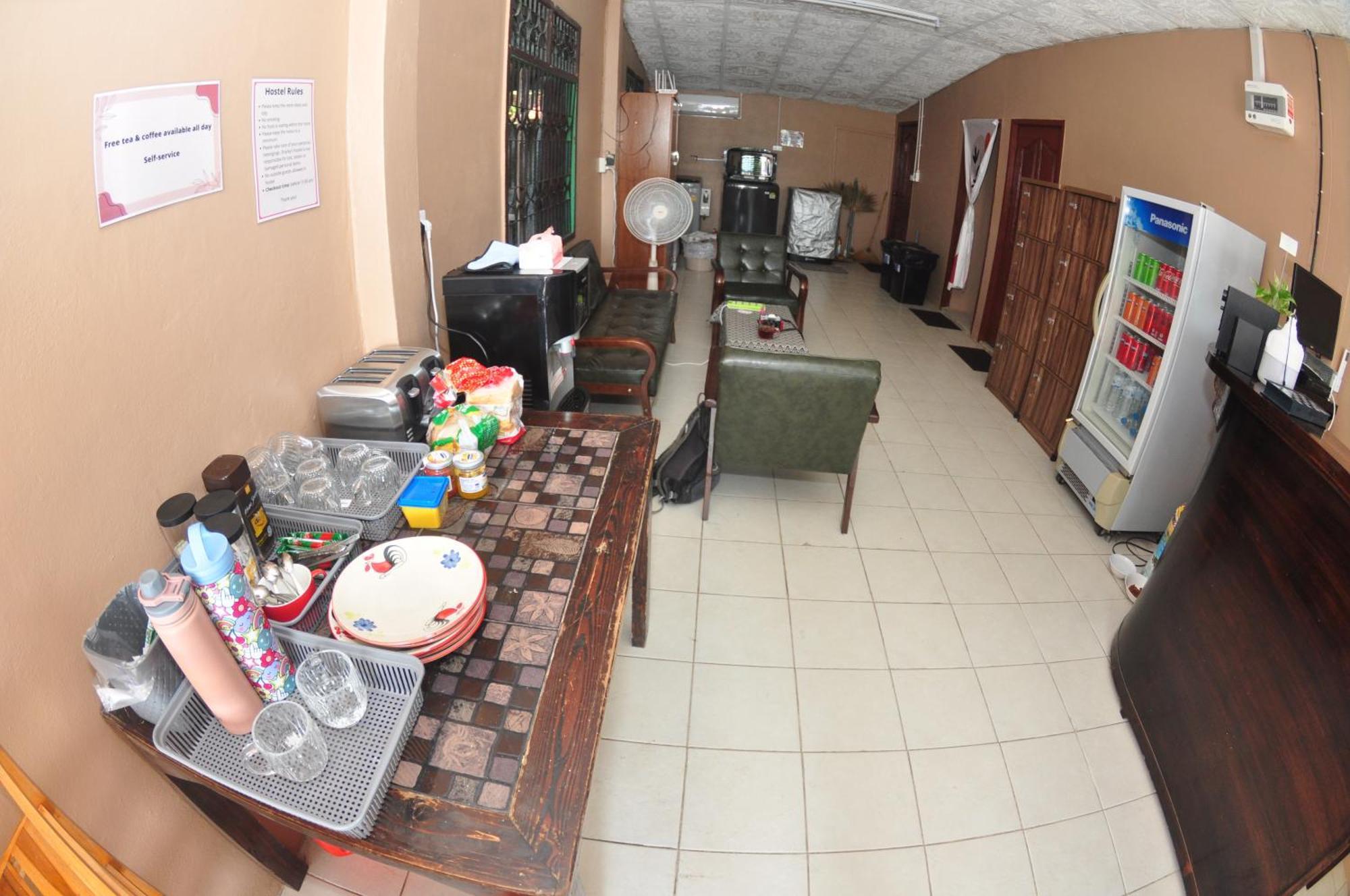 פאי Sharky'S Hostel מראה חיצוני תמונה