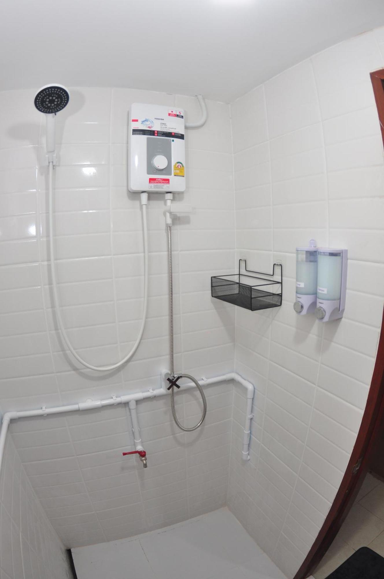 פאי Sharky'S Hostel מראה חיצוני תמונה