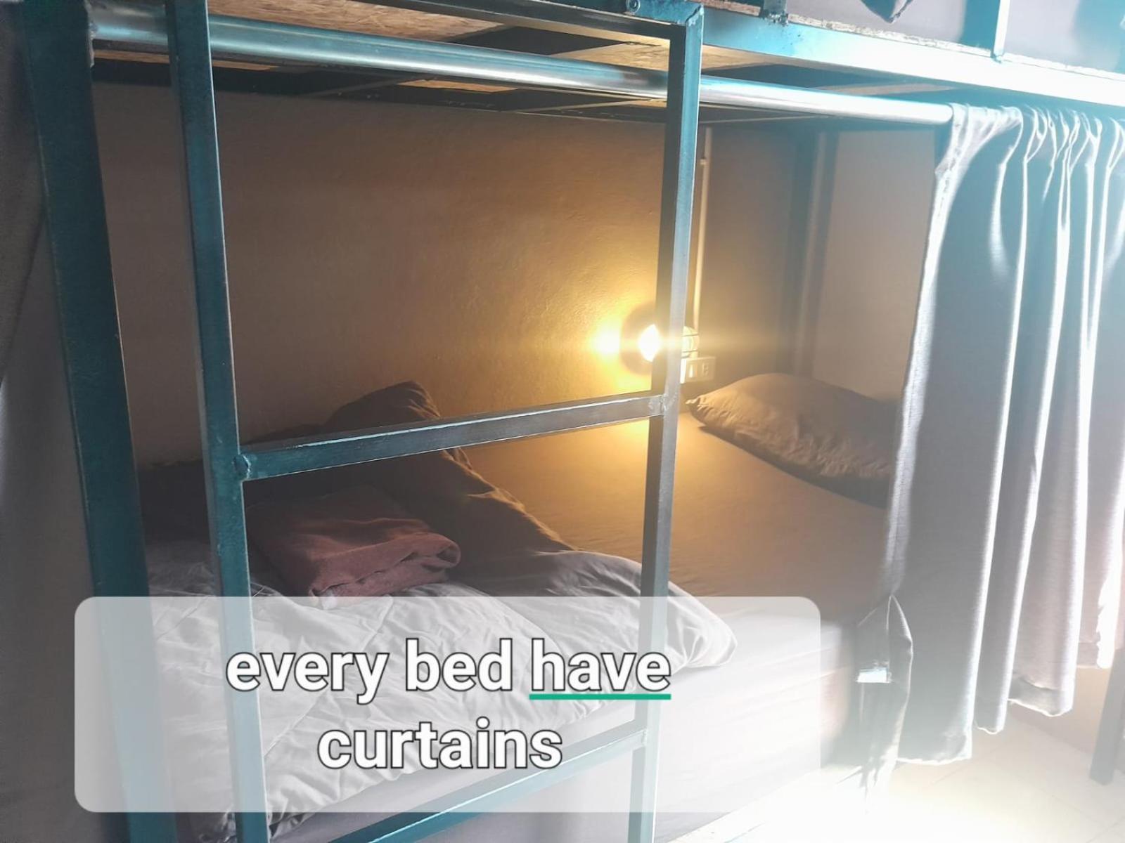 פאי Sharky'S Hostel מראה חיצוני תמונה